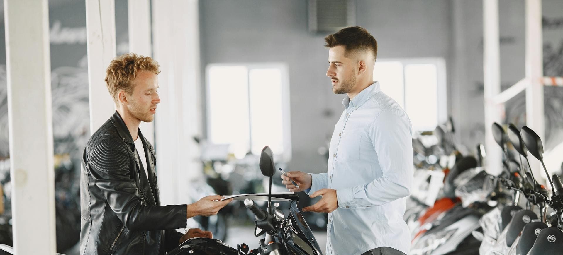 Obchod a predaj background